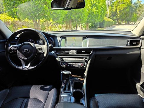 Used 2016 Kia Optima EX w/ Premium Package FWD image 16