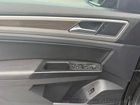 Used 2019 Volkswagen Atlas SE w/ Panoramic Sunroof Package image 22