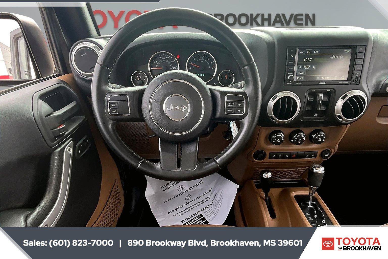 Used 2016 Jeep Wrangler Unlimited Sahara AWD/4WD image 5