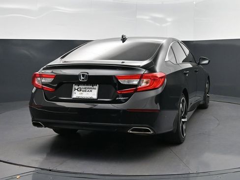 Used 2018 Honda Accord Sport image 7