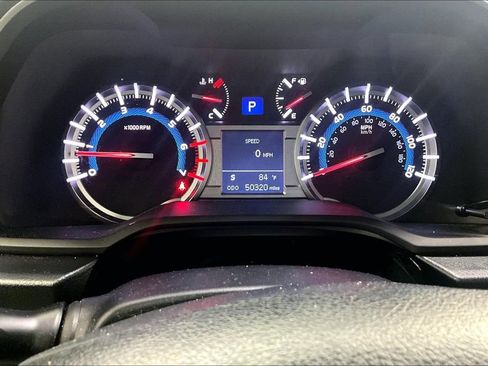 Used 2019 Toyota 4Runner TRD Off-Road Premium AWD/4WD image 22