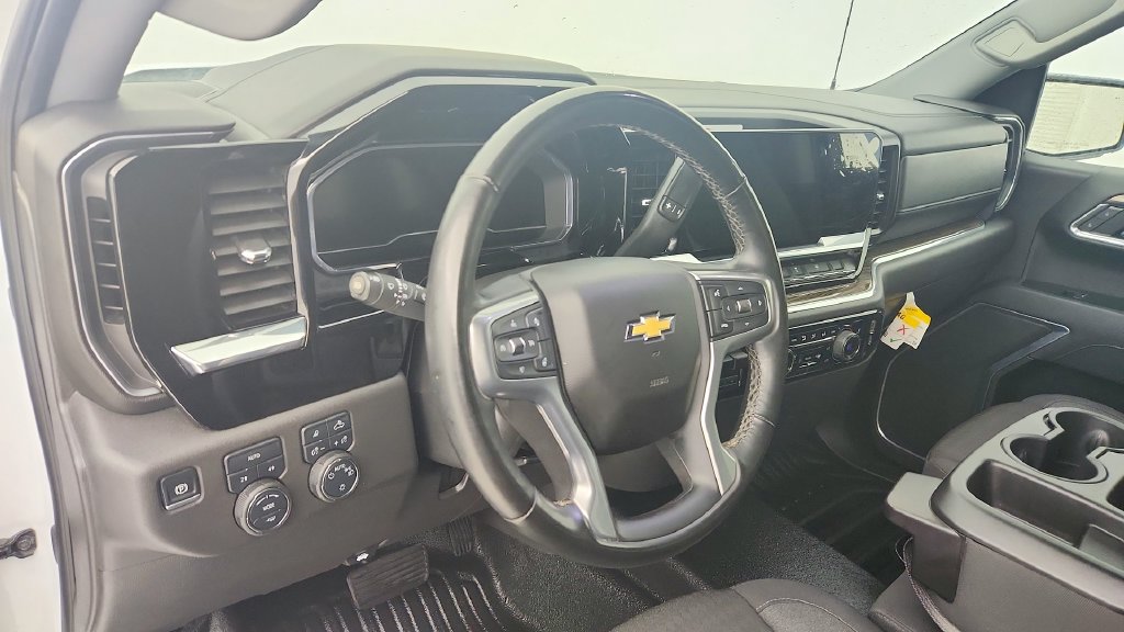 Certified 2025 Chevrolet Silverado 1500 LT w/ Safety Package AWD/4WD image 13