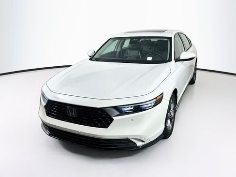 Used 2023 Honda Accord EX-L image 3