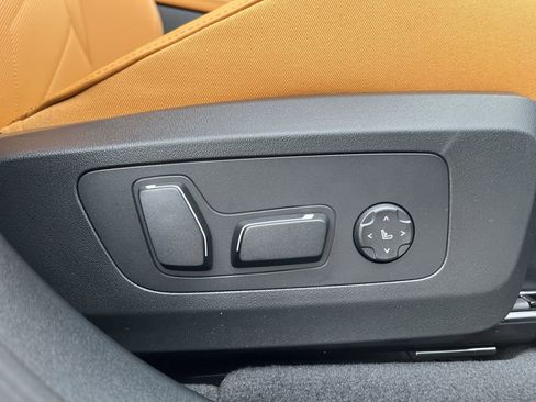 Certified 2025 BMW X3 xDrive30i w/ Premium Package image 35