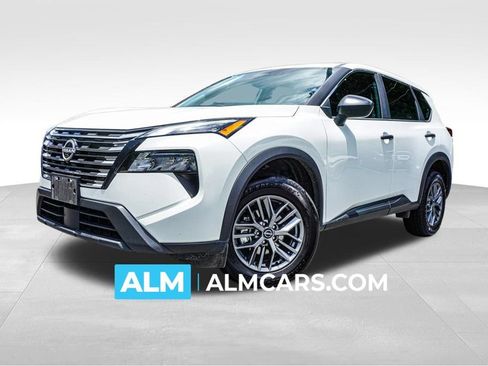 Used 2024 Nissan Rogue S FWD image 1