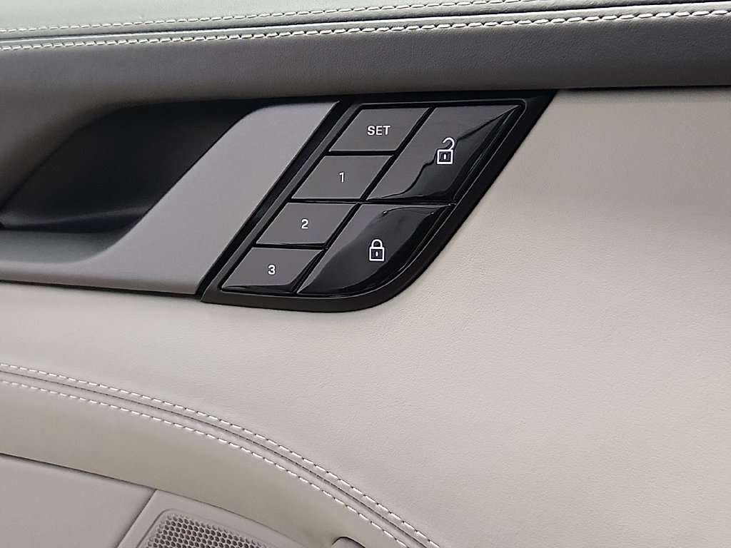 Certified 2020 Porsche 911 Carrera 4S AWD/4WD image 24