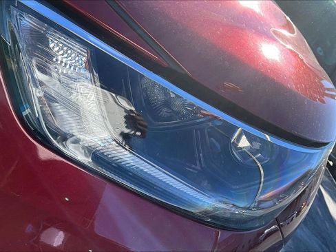 Used 2021 Toyota Highlander XLE image 32