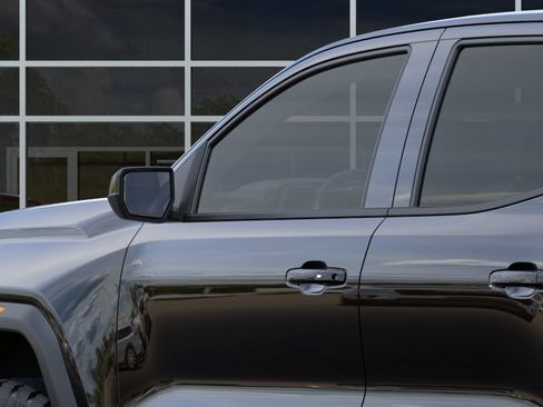 New 2026 GMC Canyon Elevation w/ Convenience Package RWD image 12