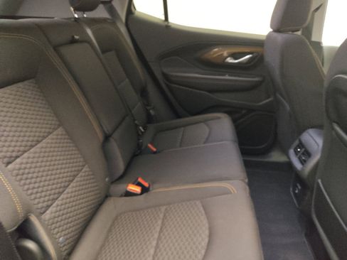 Used 2018 GMC Terrain SLE FWD image 19