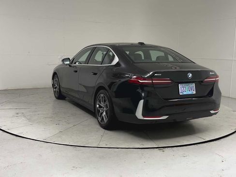Used 2026 BMW 540i xDrive w/ Executive Package AWD/4WD image 3