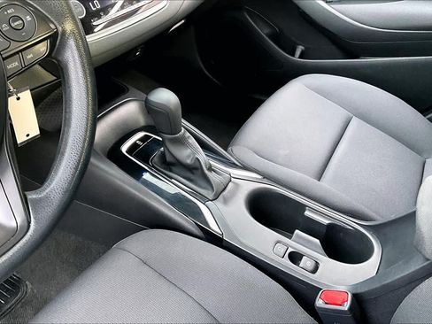 Used 2024 Toyota Corolla LE FWD image 17