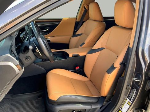 Used 2025 Lexus ES 350 w/ Premium Package FWD image 7