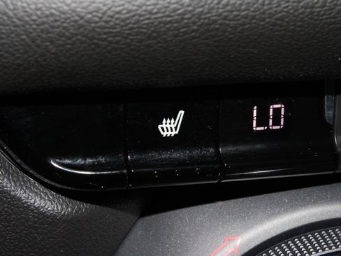 Used 2021 Chevrolet Blazer LT FWD image 32