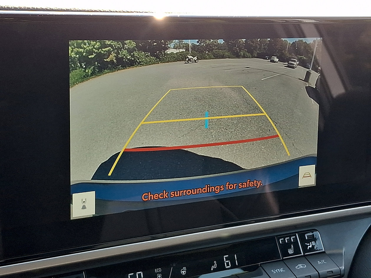 Used 2025 Toyota Camry XSE FWD image 18