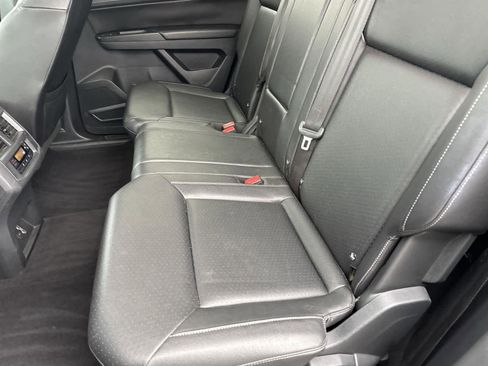 Used 2018 Volkswagen Atlas SE image 15