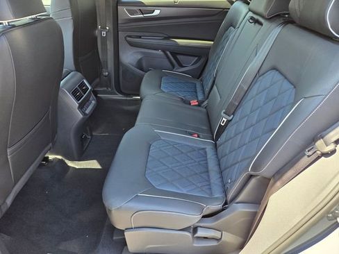 New 2026 Volkswagen Atlas Cross Sport SEL Premium R-Line image 7