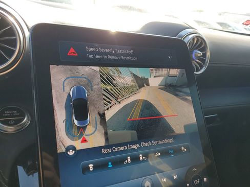 Used 2022 Mercedes-Benz SL 63 AMG SL 63 AMG image 19