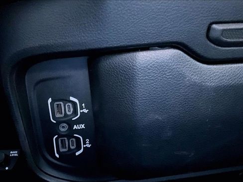 Used 2022 RAM 3500 Big Horn w/ Night Edition image 12