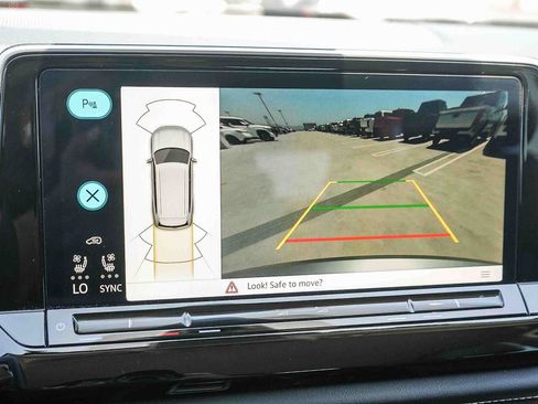 Certified 2026 Volkswagen Atlas SE FWD image 24
