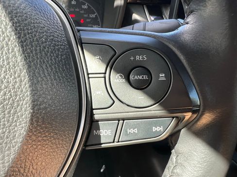 Used 2024 Toyota Corolla SE image 27