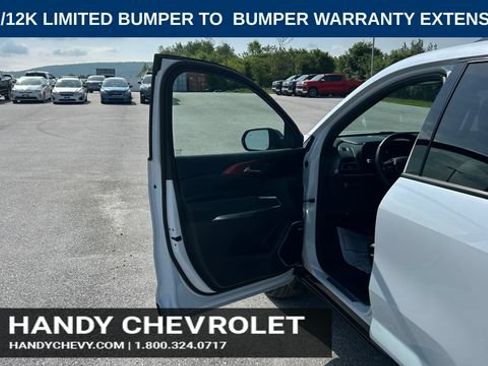 Certified 2026 Chevrolet Traverse RS AWD/4WD image 12
