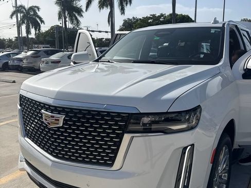 Used 2021 Cadillac Escalade ESV Premium Luxury RWD image 1