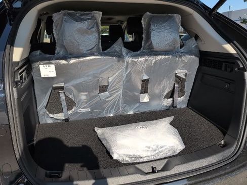 New 2026 MAZDA CX-90 Plug-In Hybrid w/ Preferred image 11