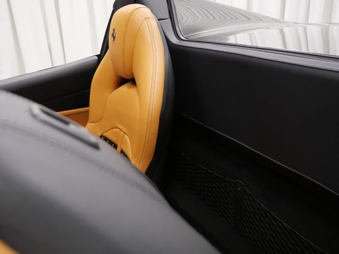 Used 2017 Ferrari 488 Spider RWD image 16