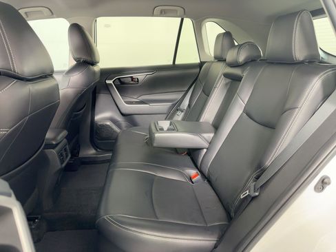 Used 2023 Toyota RAV4 LE image 11