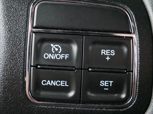 Used 2016 Jeep Wrangler Unlimited Sahara image 30