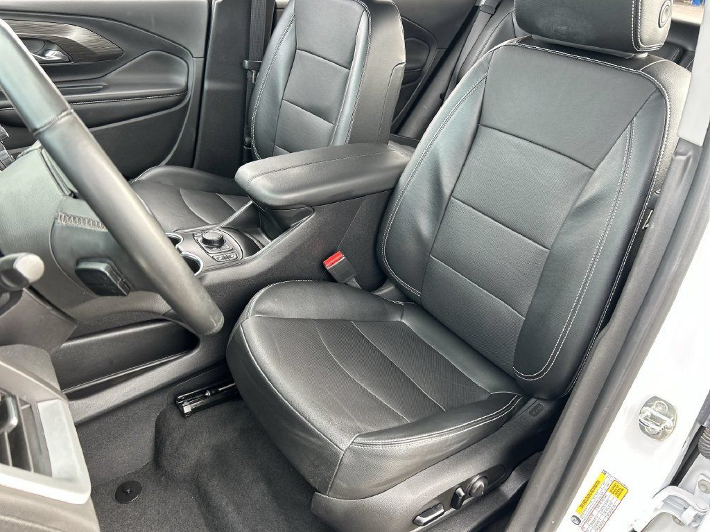 Used 2023 GMC Terrain SLT FWD image 19