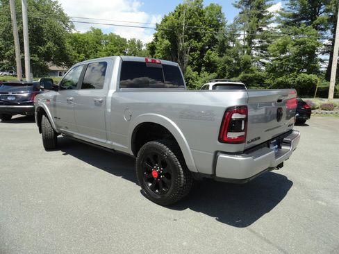 Used 2020 RAM 2500 Laramie AWD/4WD image 7