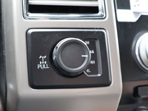 Used 2017 Ford F150 King Ranch w/ Equipment Group 601A Luxury image 32