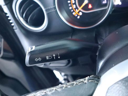 Used 2019 Jeep Wrangler Unlimited Sahara AWD/4WD image 24