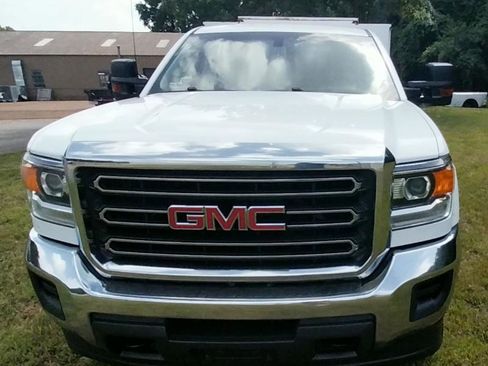 Used 2018 GMC Sierra 3500 2WD Double Cab w/ Sierra Convenience Package image 4