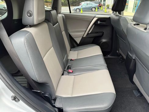 Used 2013 Toyota RAV4 Limited image 22