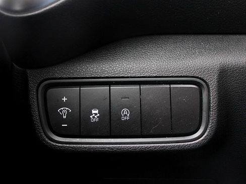 Used 2023 Kia Soul LX w/ LX Technology Package image 16