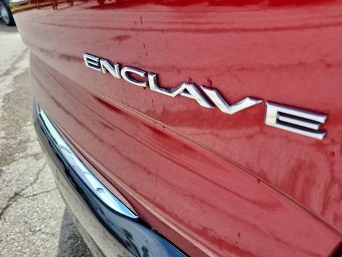 Used 2018 Buick Enclave Premium w/ Experience Buick Package FWD image 10