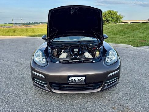 Used 2014 Porsche Panamera 4 AWD/4WD image 7