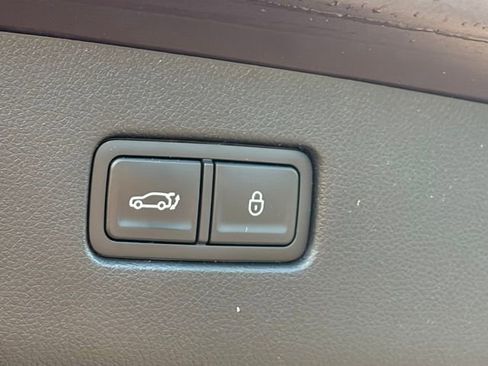 Used 2023 Genesis GV70 2.5T Select w/ Select Package image 26