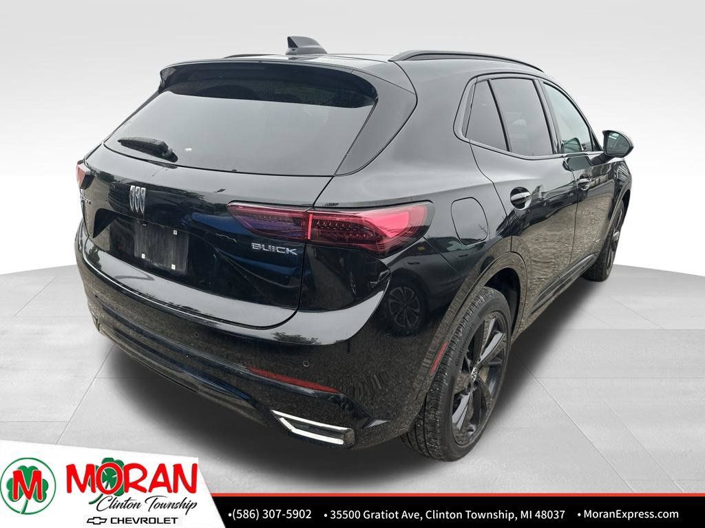 Used 2024 Buick Envision Sport Touring AWD/4WD image 2