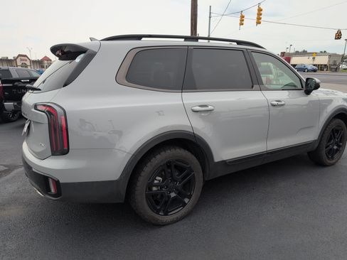 Used 2025 Kia Telluride EX X-Line AWD/4WD image 3