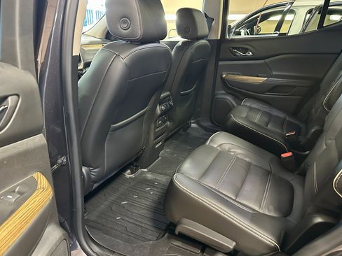 Used 2017 GMC Acadia Denali w/ Technology Package image 14