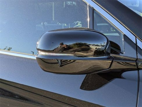 Certified 2022 Honda Pilot Elite image 12