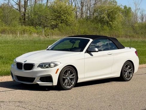 Used 2016 BMW M235i xDrive Convertible AWD/4WD image 7