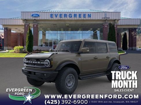 New 2025 Ford Bronco Outer Banks w/ Sasquatch Package image 1