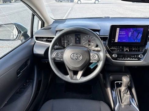 Used 2024 Toyota Corolla LE FWD image 12