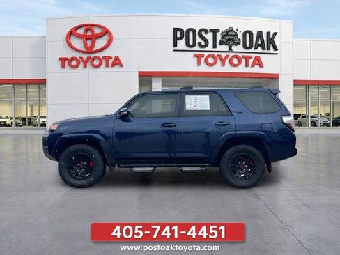 Used 2023 Toyota 4Runner SR5 Premium w/ Moonroof Package AWD/4WD image 8