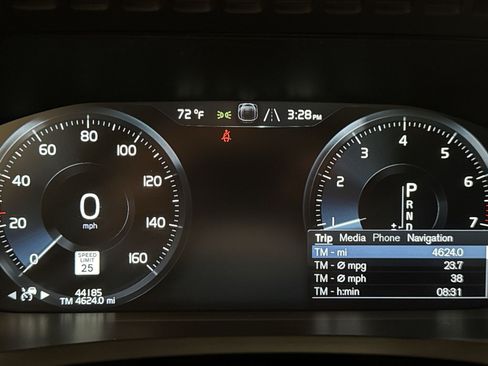 Used 2021 Volvo XC90 T5 Momentum w/ Climate Package AWD/4WD image 25