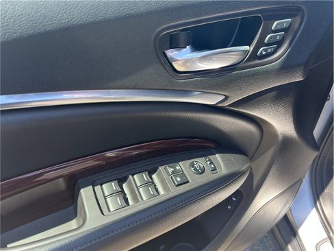 Used 2016 Acura MDX SH-AWD w/ Technology Package image 16